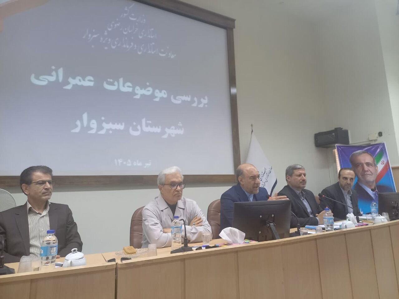 معاون استاندار خراسان رضوی: مدیران نباید وعده‌ های غیرقابل تحقق بدهند