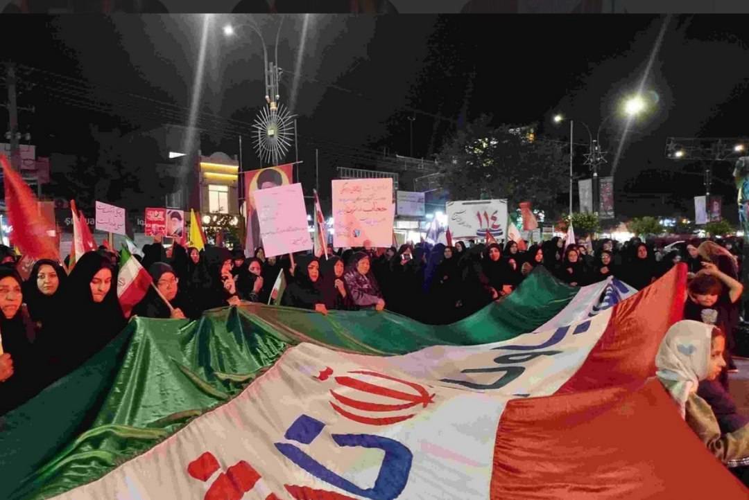 زن مسلمان ایرانی به قله‌های کمال و علم رسیده با حفظ حجاب و عفاف