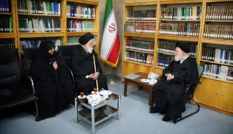 حضرت آیت‌الله سیدمجتبی خامنه‌ای ادامه‌دهنده مسیر رهبر شهید انقلاب است