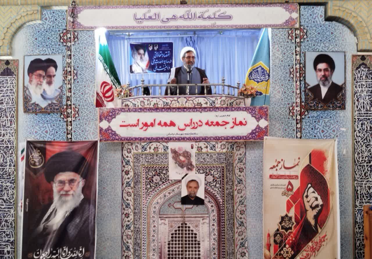 امینی: ایمان و استقامت، عامل پیروزی ملت ایران در برابر دشمن است