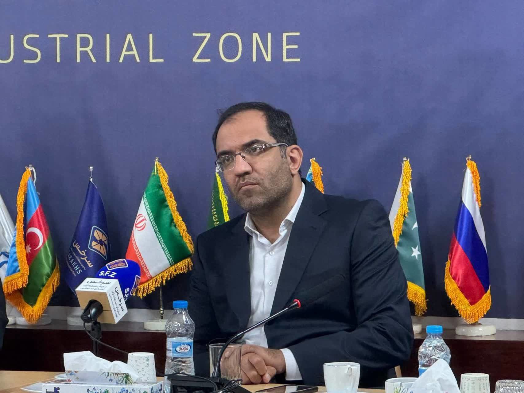 مدیرعامل منطقه آزاد سرخس بر تقویت دیپلماسی اقتصادی با ترکمنستان تأکید کرد