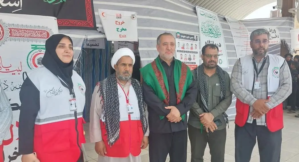۵۳ موکب خراسان جنوبی با عشق حسینی به زائران اربعین خدمت‌رسانی می‌کنند
