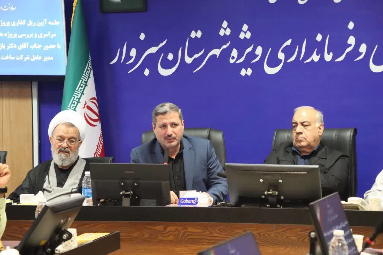 توسعه کریدورهای ریلی از اولویت های دولت است