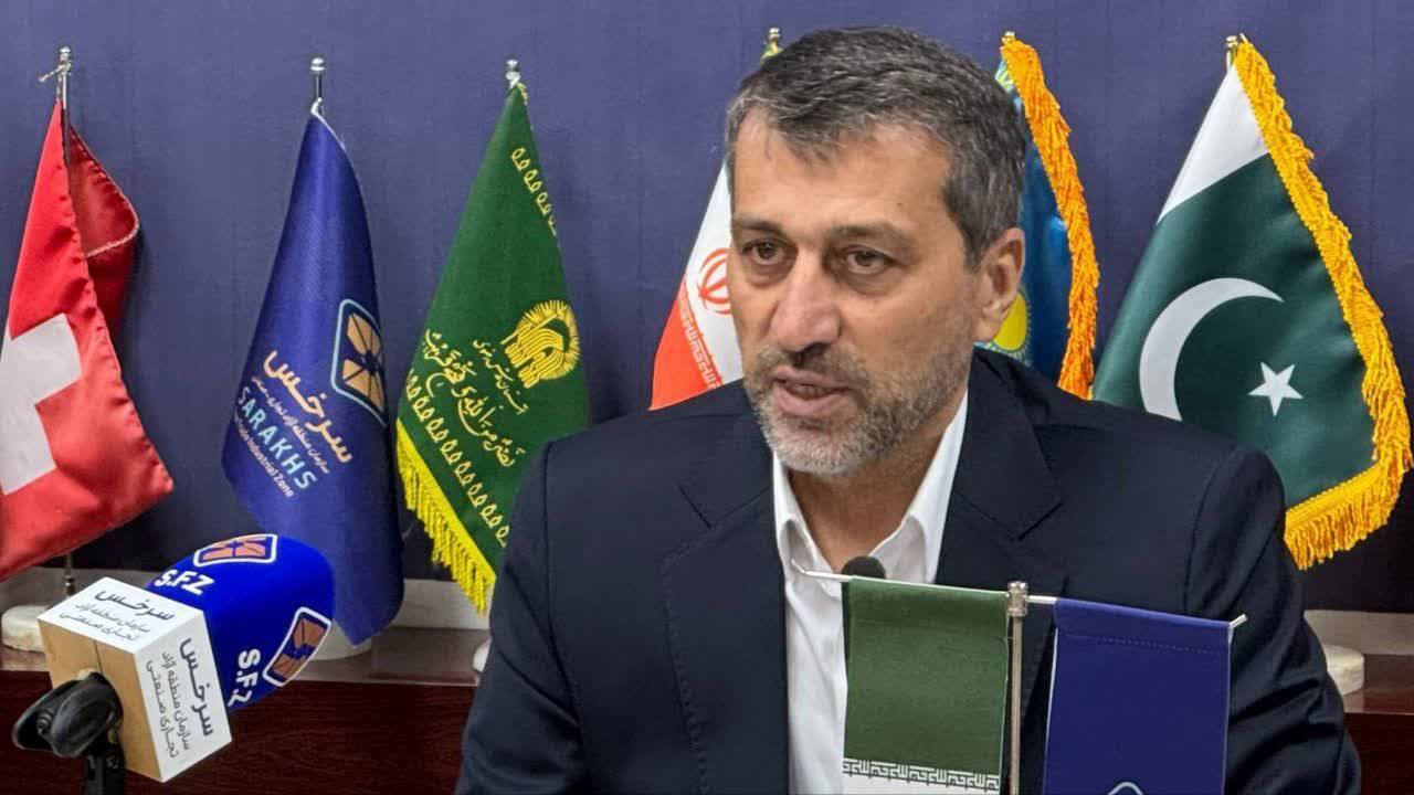 ضرورت تغییر رویکرد مناطق آزاد از زمین فروشی به تولید ثروت و ایجاد زنجیره ارزش