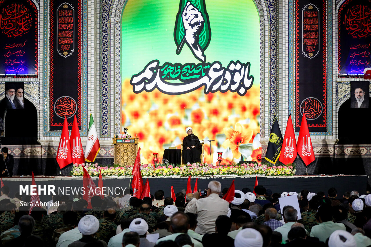 علیزاده:هنر رهبر شهید انقلاب تربیت ملتی شجاع و بصیر بود