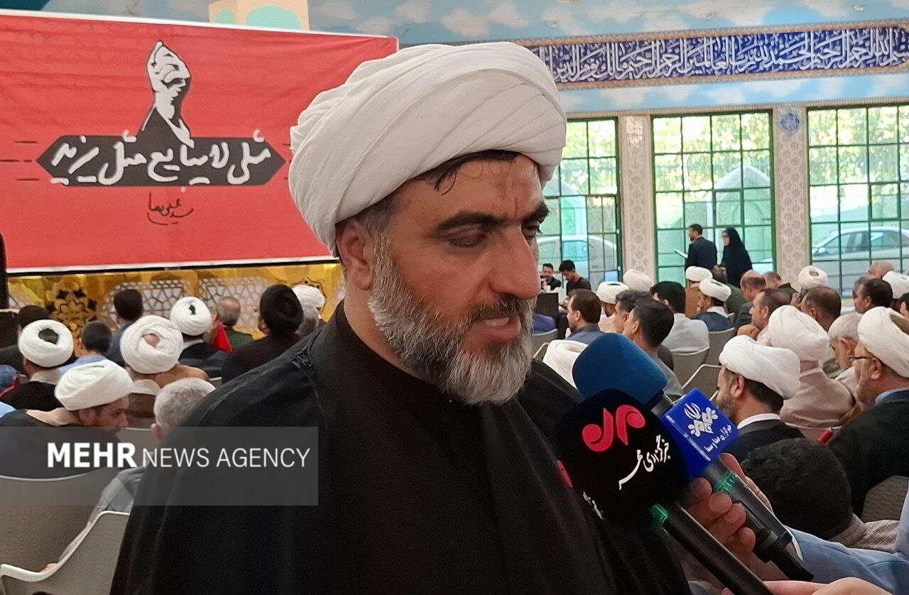 عزت‌زمانی: بانوان در خط مقدم مقابله با جنگ شناختی قرار دارند