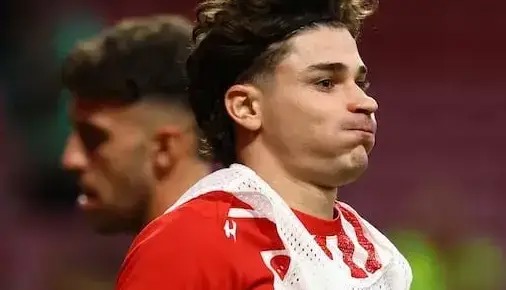 بی‌تعارف، خولین و اطرافیانش احمق بودند! | آخرین خبر