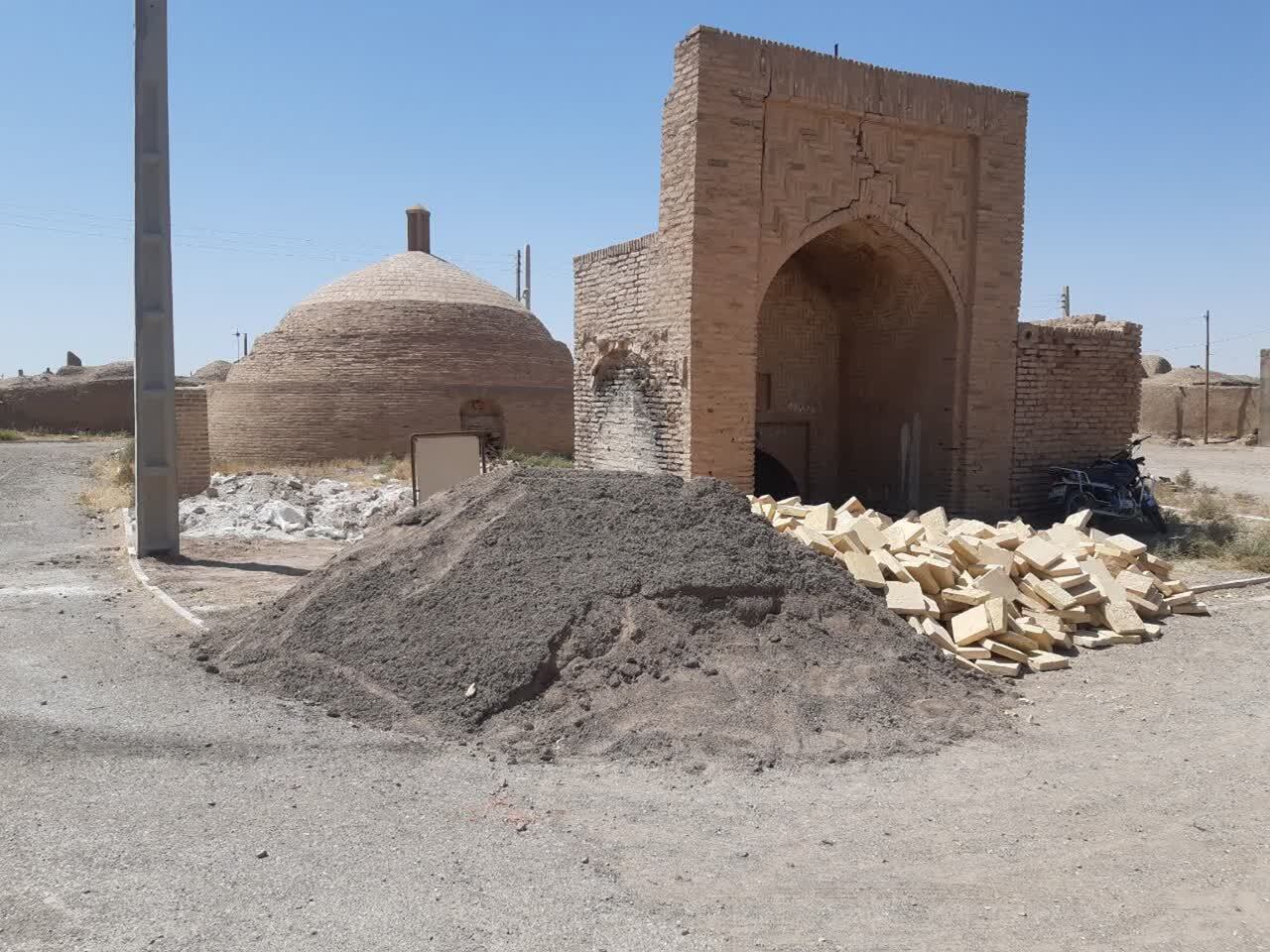 آغاز مرمت آب انبار تاریخی روستای بسطاق سرایان خراسان جنوبی | آخرین خبر