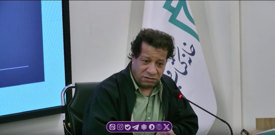 شعرِ «ناب»، ترجمه‌پذیر نیست