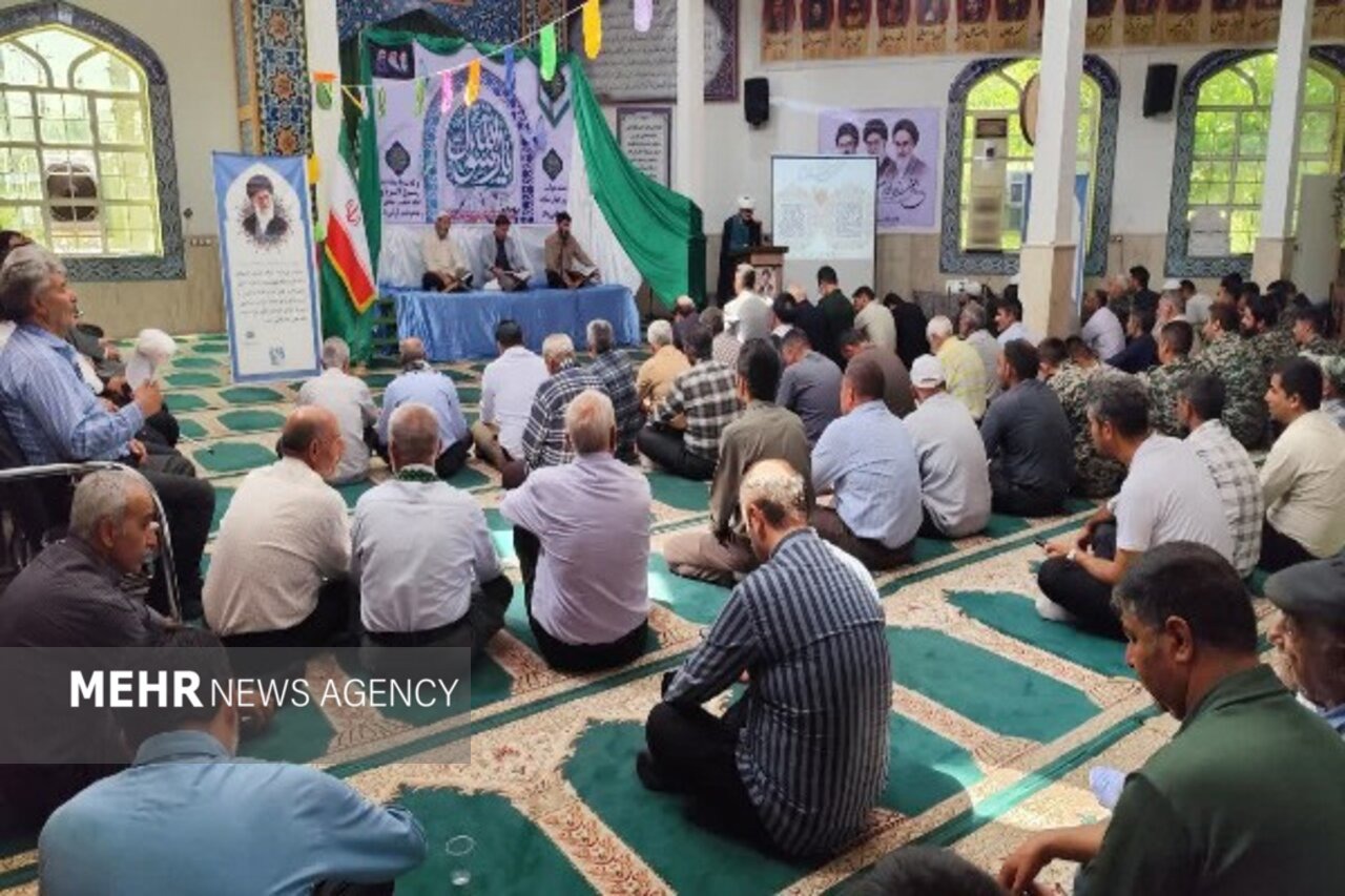 بزرگداشت هفته وحدت و روز جهانی مسجد در پیش‌قلعه برگزار شد