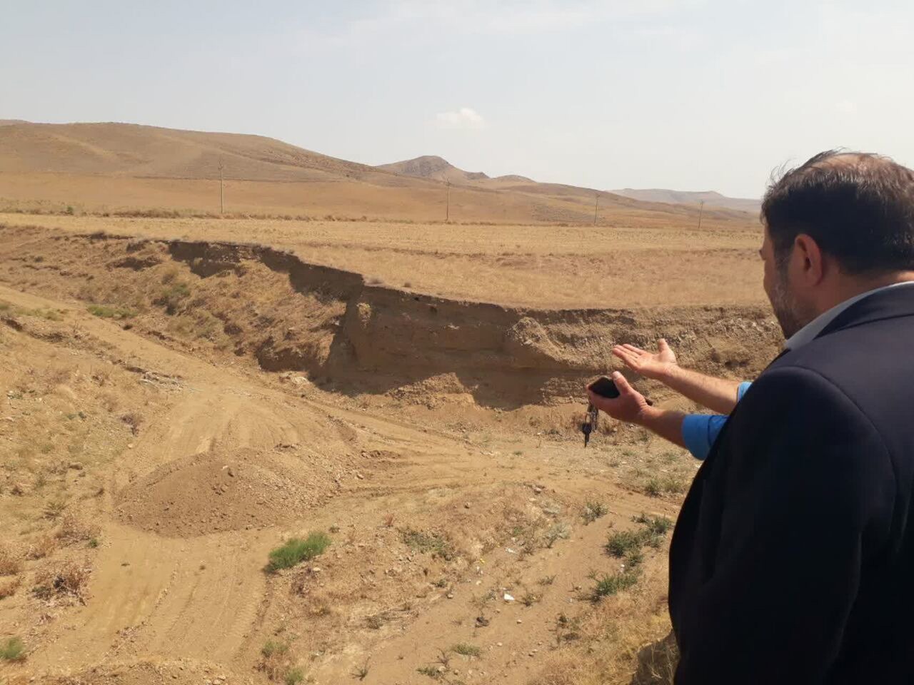 بخشدار مرکزی بیله‌سوار: برخورد با برداشت مصالح رودخانه‌ها بازدارنده نیست | آخرین خبر