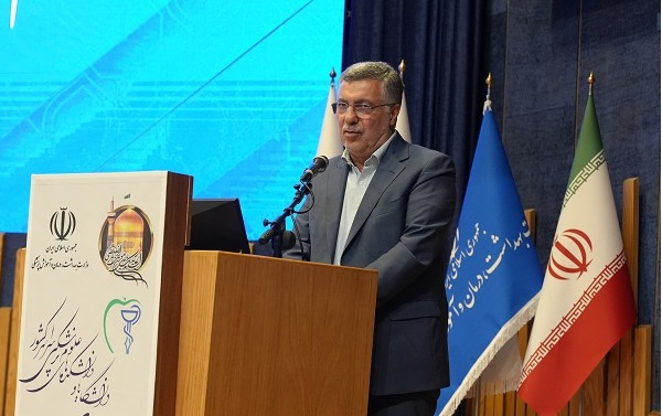 وزیر بهداشت: تاب‌ آوری نظام سلامت به الگویی از انسجام و ایستادگی تبدیل شده است