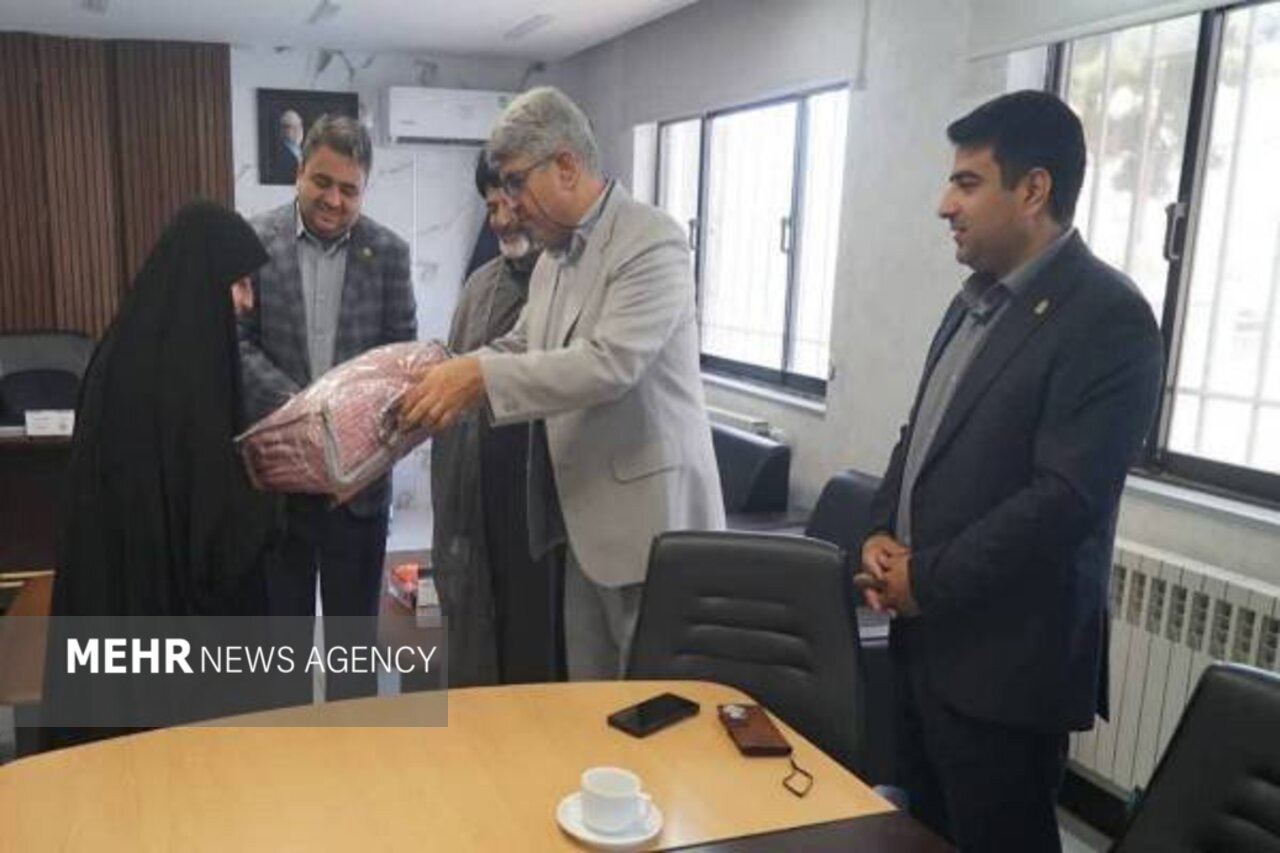 سیدی: اقدام مامای بجنوردی در سیریک نماد تعهد و مسئولیت اجتماعی است