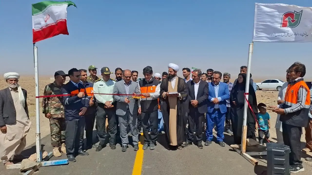 افتتاح پروژه آسفالت راه روستایی دونخی _کلاته نظر در شهرستان مرزی درمیان