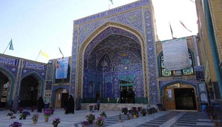 بقاع متبرکه سمنان ظرفیت تبدیل شدن به قطب‌های فرهنگی و گردشگری را دارند