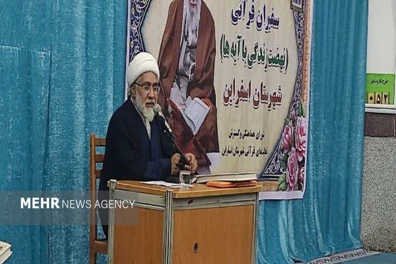هدایتی: خون‌خواهی قائد شهید رمز ایستادگی در برابر جبهه کفر است