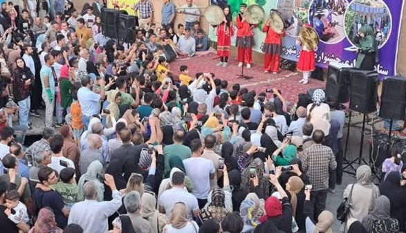 جشنواره انگور «درسجین» ابهر به خانه‌های روستایی می‌رود