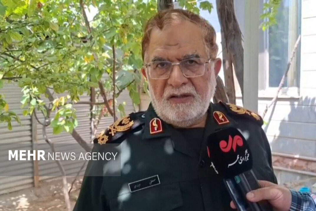 سردار ایزدی: تنگه هرمز با صلابت در کنترل ایران است