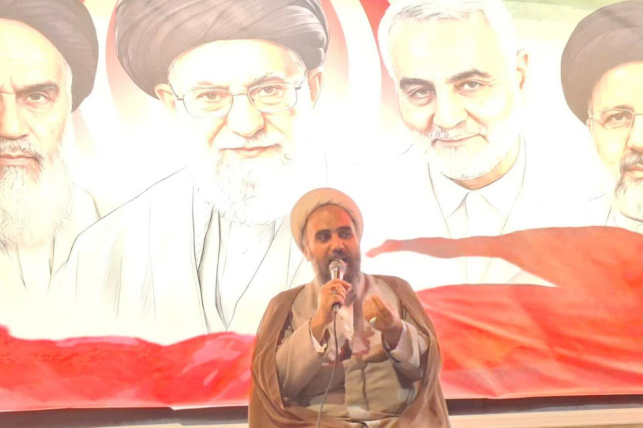 پای کار بودن معیار واقعی وطن‌دوستی است