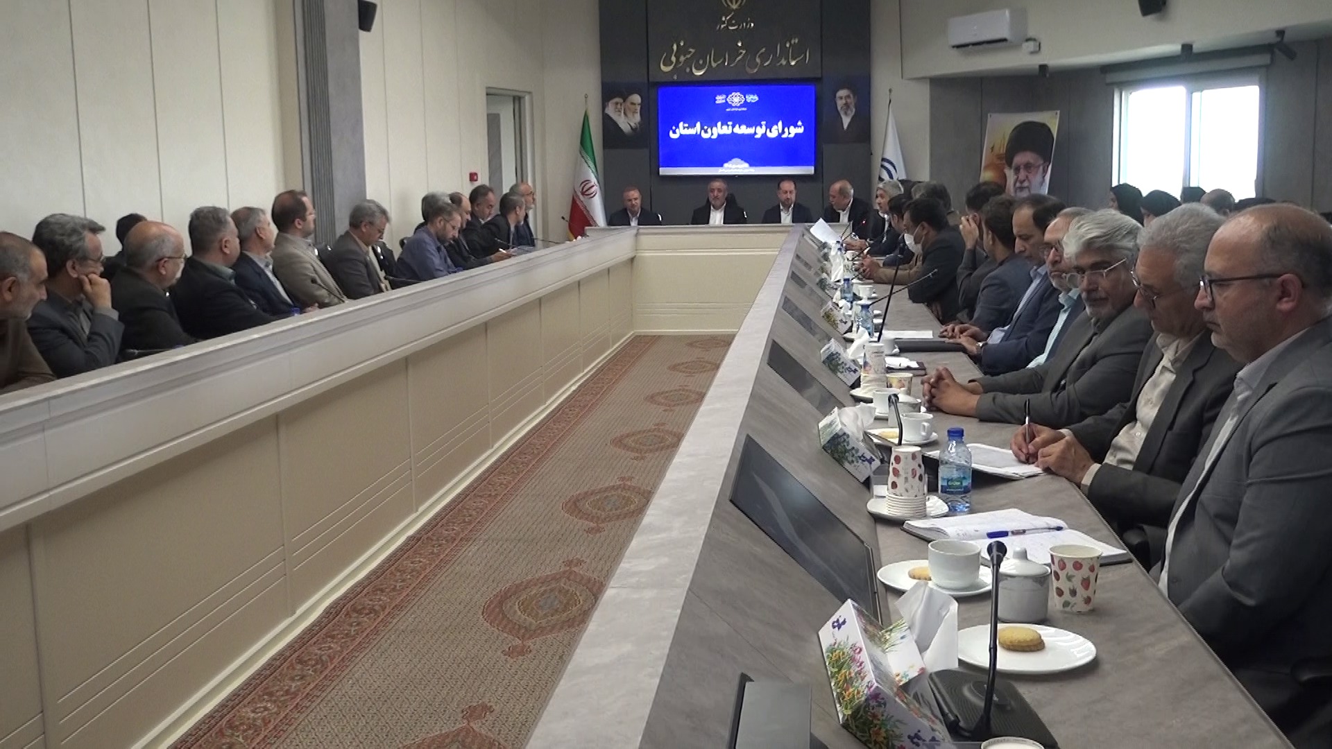 مشارکت مردم برای توسعه نیروگاه‌های خورشیدی با راه اندازی تعاونی‌ها