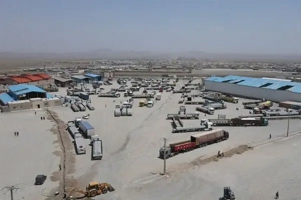 صادرات ۱۹۰ میلیون دلار کالا از گمرکات خراسان جنوبی
