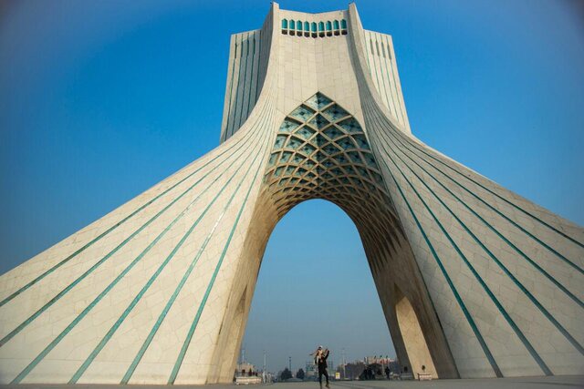 برج آزادی تهران امشب رنگ پرچم مکزیک می‌شود