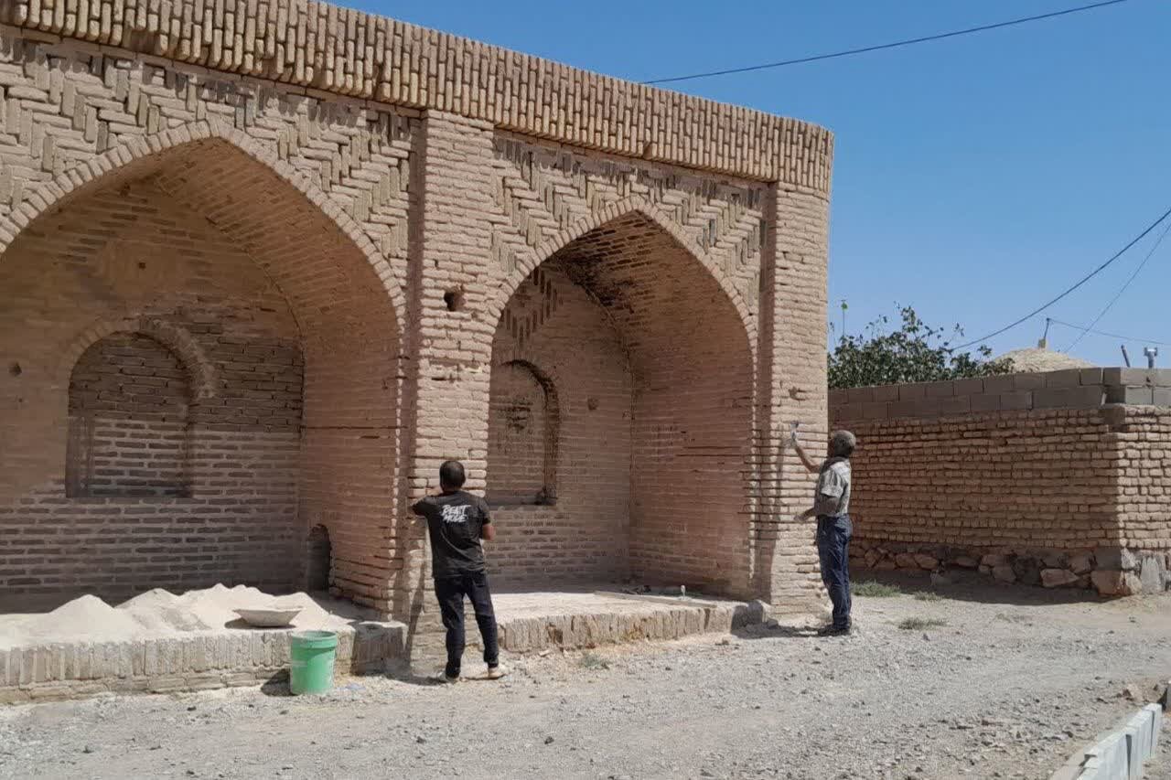 مرمت کاروانسرای جهانی فخرآباد بجستان آغاز شد