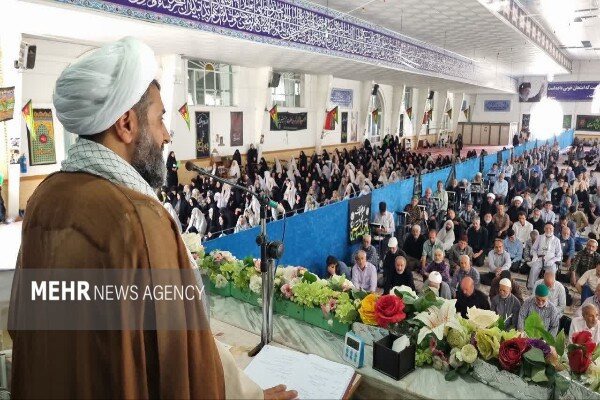 غلامی: دشمن به دنبال افت علم و فناوری دانش‌آموزان است