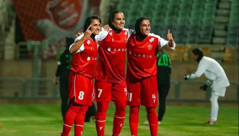 شروع جذاب نیلوفر اردلان با پرسپولیس