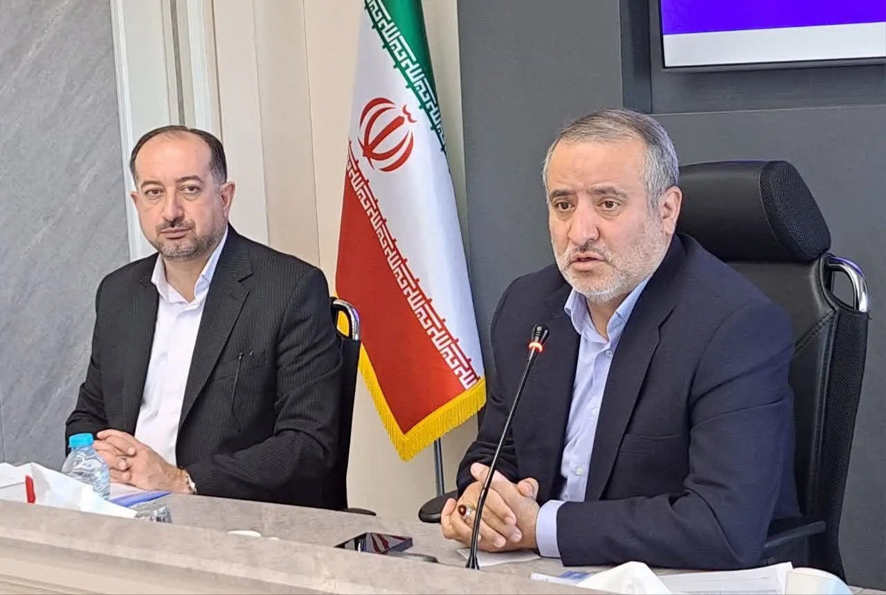 نیروگاه های خورشیدی به منبع درآمد خانواده‌ها تبدیل شود