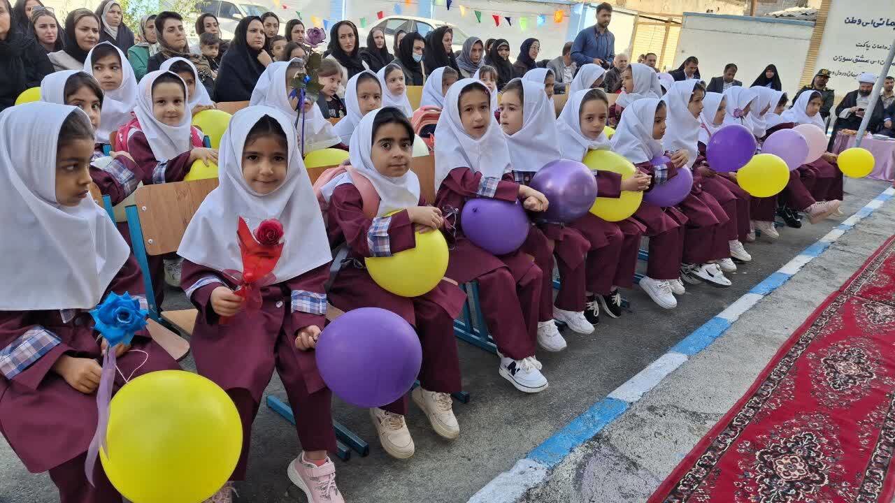 آغاز سال تحصیلی ۱۵ هزار و ۷۰۰ دانش‌آموز کلاس اولی در خراسان شمالی
