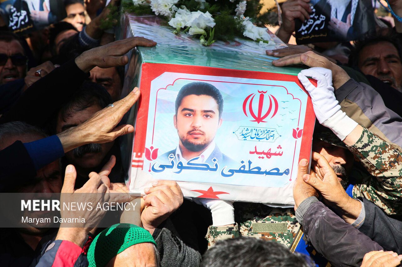 از سنگر مسجد تا بیت رهبری؛ روایت محافظی که خود را «جانفدا» می‌دانست