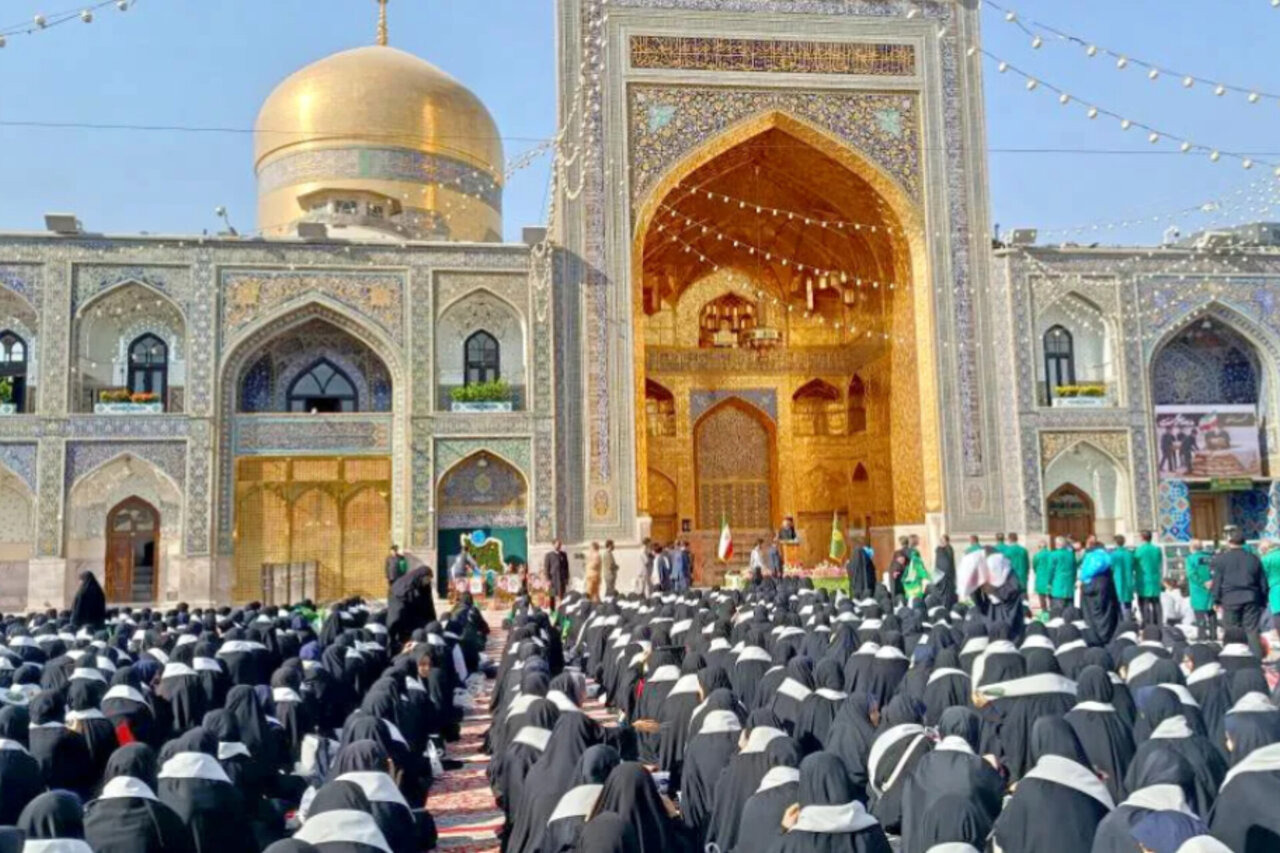 آیین آغاز سال تحصیلی مدارس کشور در حرم مطهر امام رضا(ع) برگزار شد