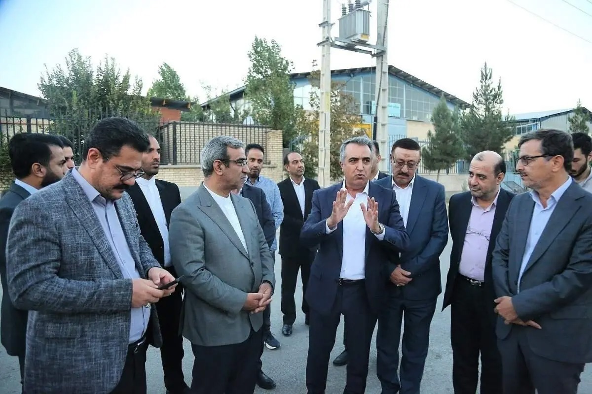 تاکید استاندار خراسان رضوی بر تکمیل زنجیره تولید خوراک دام و طیور در استان