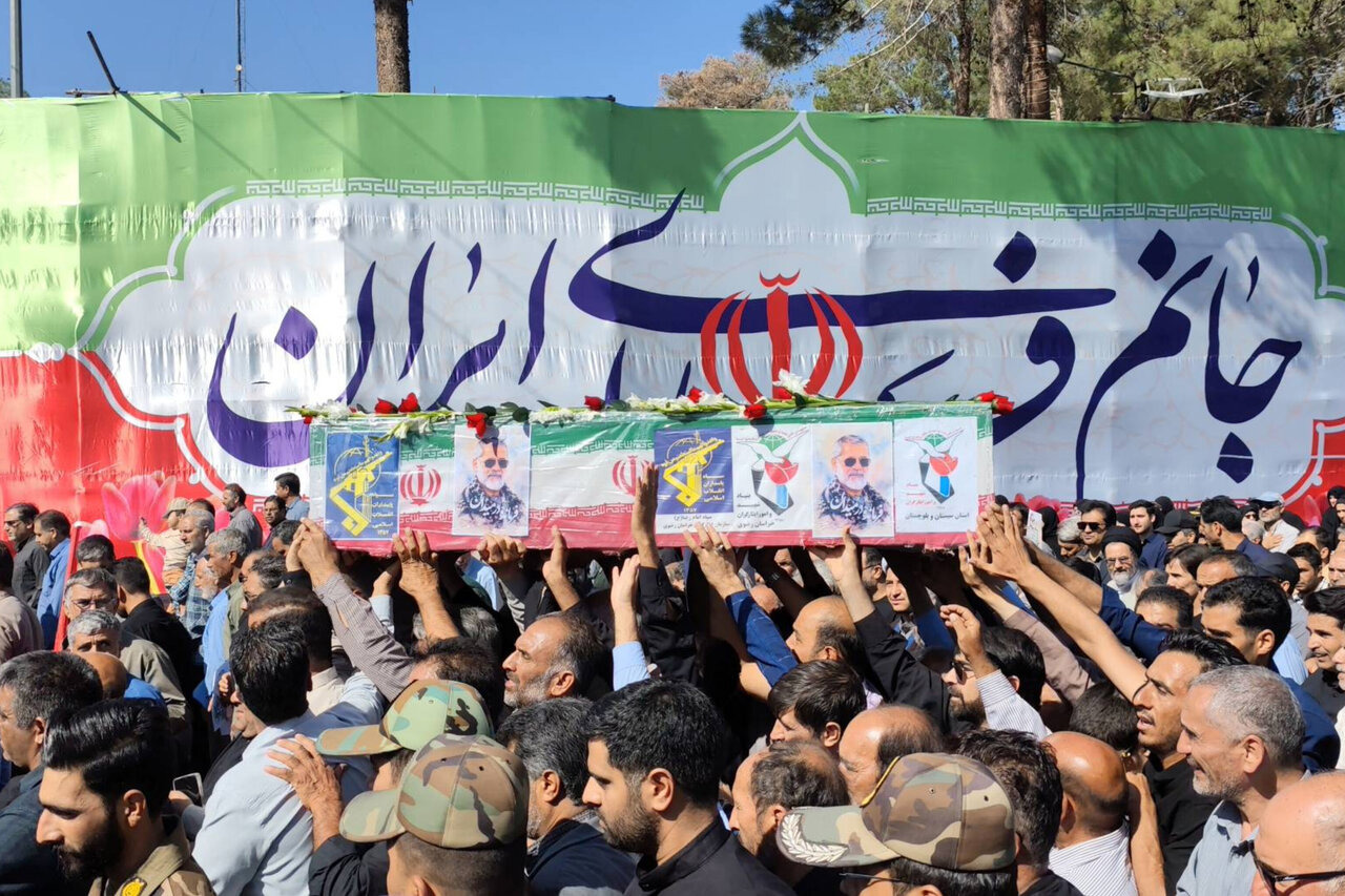 تشییع پیکر مطهر سردار شهید ظریفی در گناباد