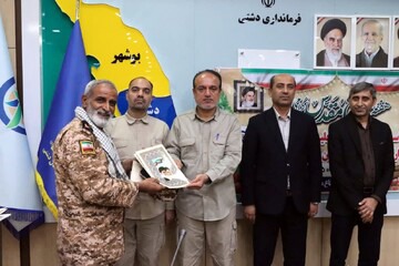 فرمانده سپاه دشتی: پیشکسوتان دفاع مقدس در خط مقدم دفاع از نظام هستند