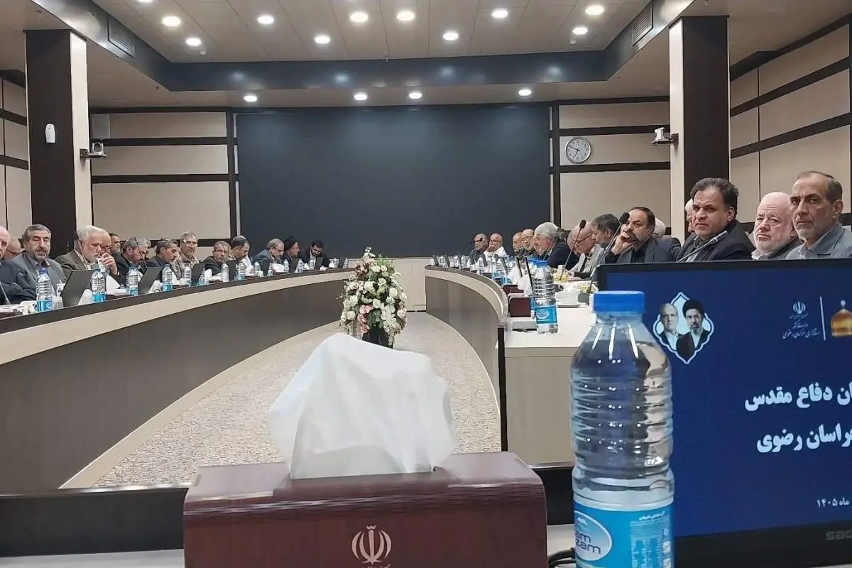 پیشکسوتان در شرایط سخت باید برای حل مسائل کشور کمک کنند