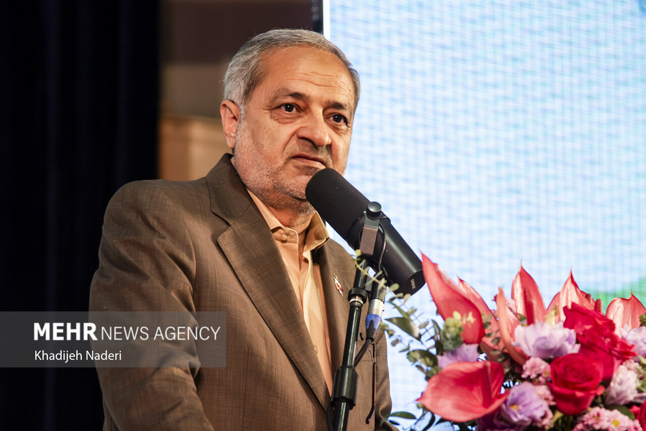 وزیر آموزش و پرورش: بیش از ۶۷ هزار نماز جماعت در مدارس برگزار می‌شود