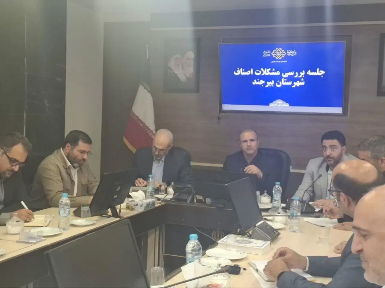 مشکلات و درخواست‌های اصناف خیابان معلم بیرجند بررسی شد