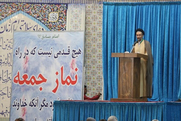 امام جمعه موقت بجنورد: حجاب در محیط جامعه نیازمند اعمال قانون است