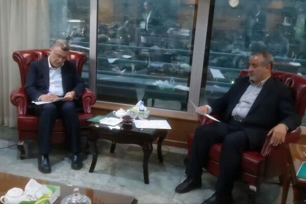پرداخت ۳ ماه کارانه کادر درمان خراسان جنوبی با دستور وزیر بهداشت