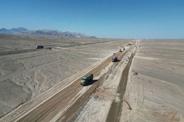 تکمیل محورهای بزرگراهی سیستان و بلوچستان شتاب گرفت