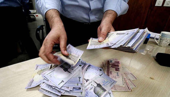 نقدینگی عقب نشست؛ آخرین سد ایران برابر تورم بالا