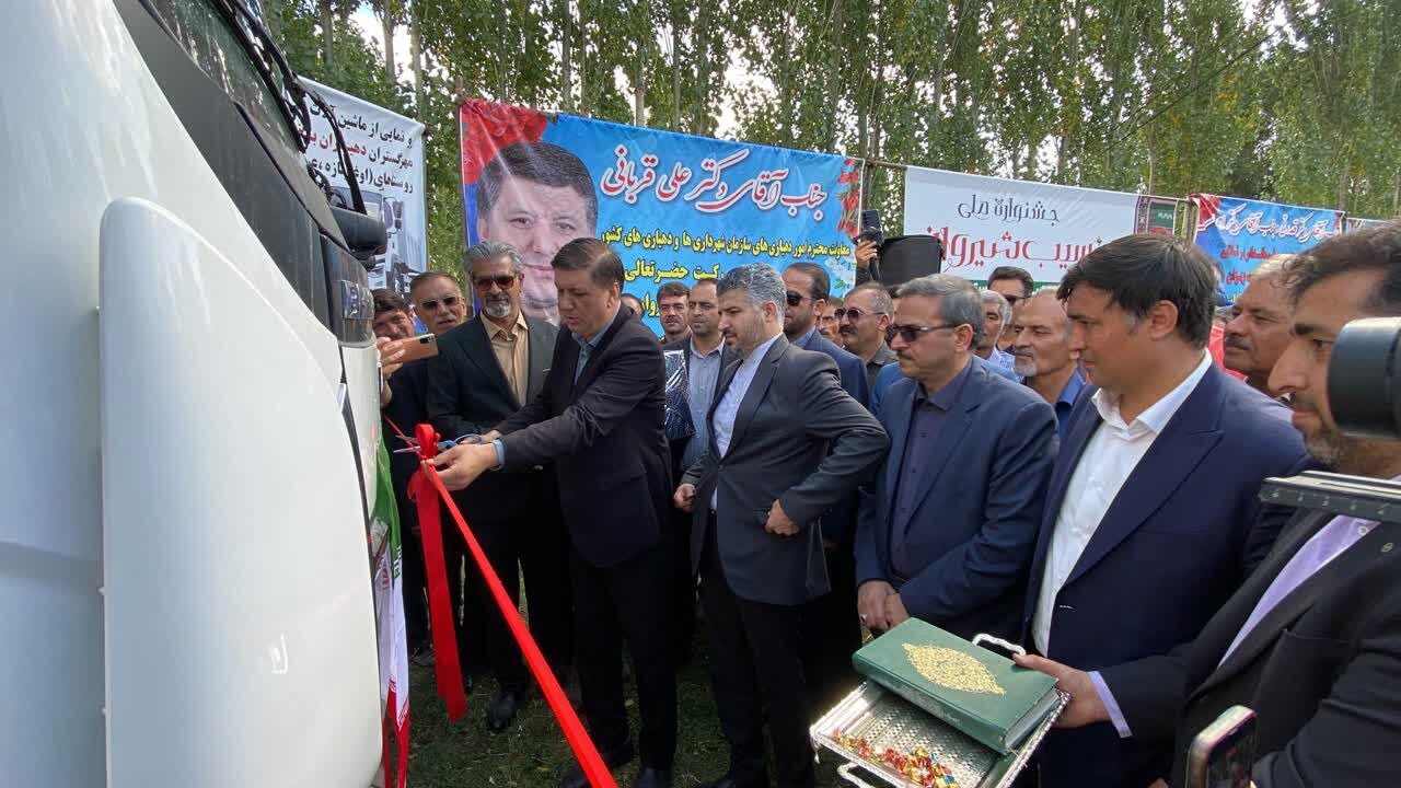 سهم دهیاری‌های خراسان‌شمالی از ناوگان عمرانی و خدماتی به ۵۷۳ دستگاه رسید
