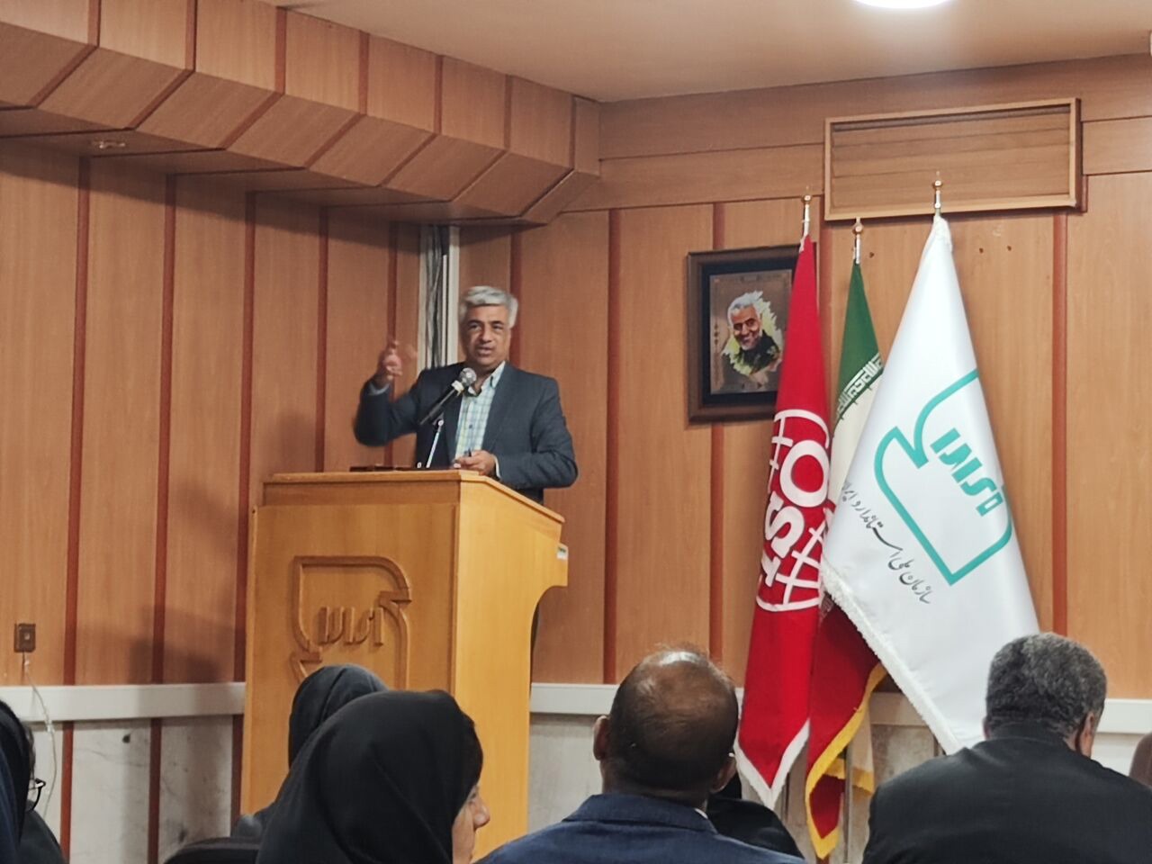 اعلام جرم در کارنامه یک‌ساله استاندارد کرمان؛ از جایگاه‌های سوخت تا آسانسورها