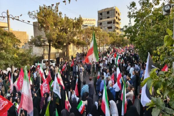 نمایش اقتدار در رزمایش جان‌فدا؛حکایت مردمی که برای وطن به خیابان آمدند