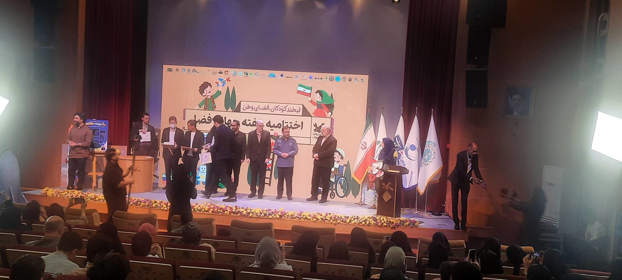سالاریه خبر داد: اعلام آمادگی سازمان فضایی برای پرورش نسل جدید