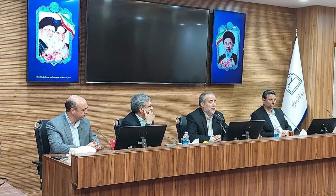 استاندار خراسان جنوبی مهمان پرستاران شد