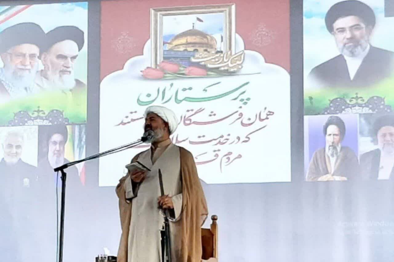 امام جمعه کاشمر:حضرت زینب(س) الگوی شجاعت و مسئولیت پذیری است