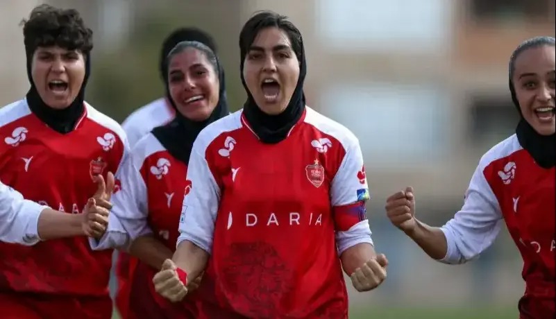 صدرنشینی مطلق، هدیه بزرگ استقلال به پرسپولیس